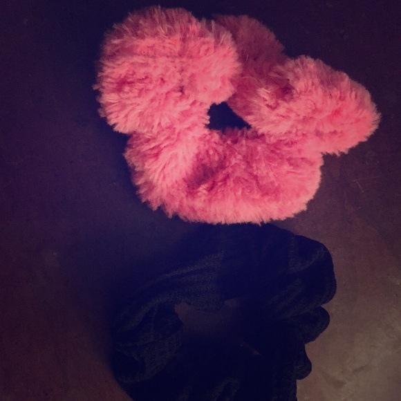 Scrunchy - Picture 1 of 1